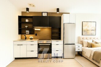 727 DeKalb Ave in Brooklyn, NY - Building Photo - Building Photo