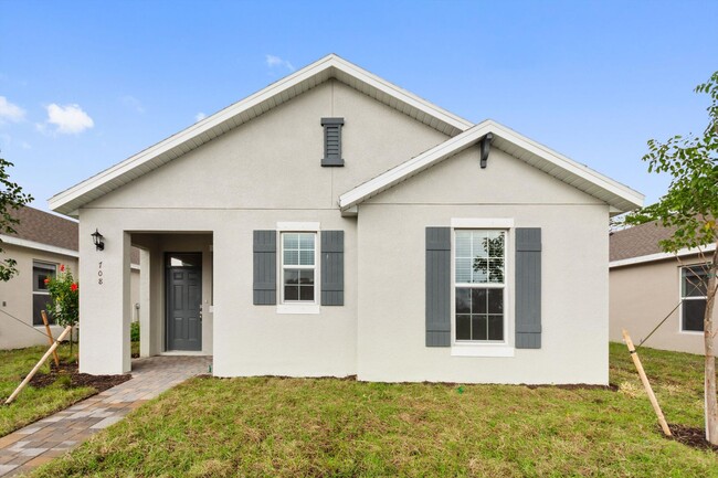 708 Treehouse Ln in La Belle, FL - Building Photo - Building Photo