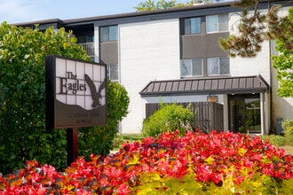 The Eagles in Elk Grove Village, IL - Building Photo - Building Photo