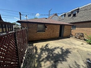 3614 S Austin Blvd in Cicero, IL - Building Photo - Building Photo