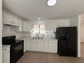 3616 Candleknoll Cir in San Antonio, TX - Building Photo - Building Photo