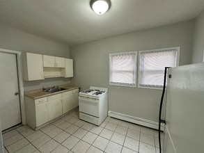 1131 Main St in Paterson, NJ - Foto de edificio - Building Photo