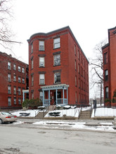 23-37 Wellington St in Worcester, MA - Foto de edificio - Building Photo