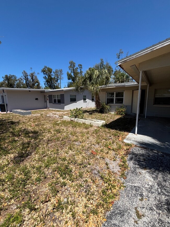 172 38th Ave SE in St. Petersburg, FL - Building Photo - Building Photo
