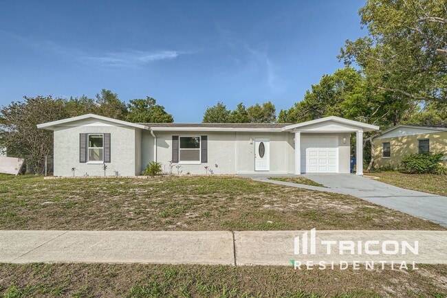 494 Stillwater Ave in Spring Hill, FL - Building Photo - Building Photo