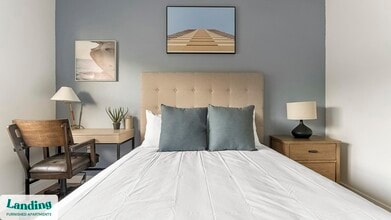 7301 Lake Bank Lp, Unit D4-305 in Ft. Myers, FL - Foto de edificio - Building Photo