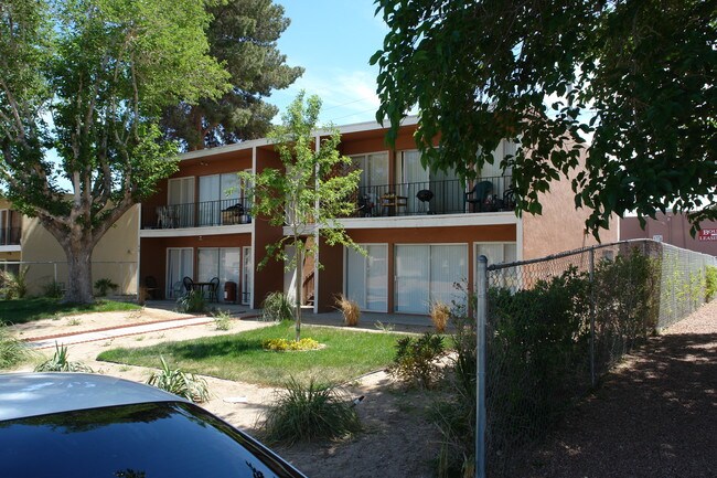 Continental Park in Las Vegas, NV - Foto de edificio - Building Photo