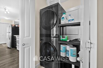 340-340 Windermere Rd NW in Edmonton, AB - Building Photo - Building Photo