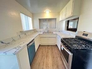 5166 Bowden Ave in San Diego, CA - Building Photo - Building Photo