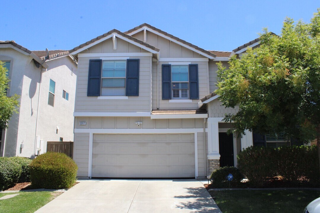 3317 Moscato St in Roseville, CA - Building Photo