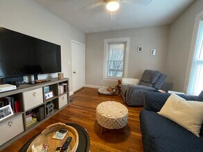 38 Faxon St in Newton, MA - Building Photo - Building Photo
