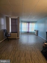 6254 Brous Ave in Philadelphia, PA - Building Photo