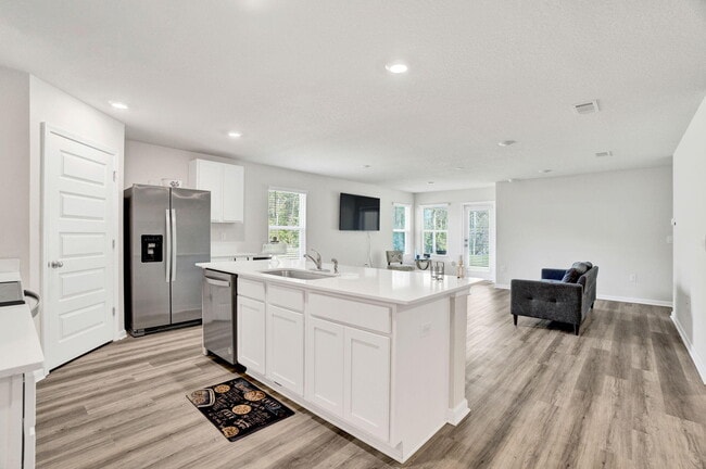 535 Mary Lou Way in Crestview, FL - Building Photo - Building Photo