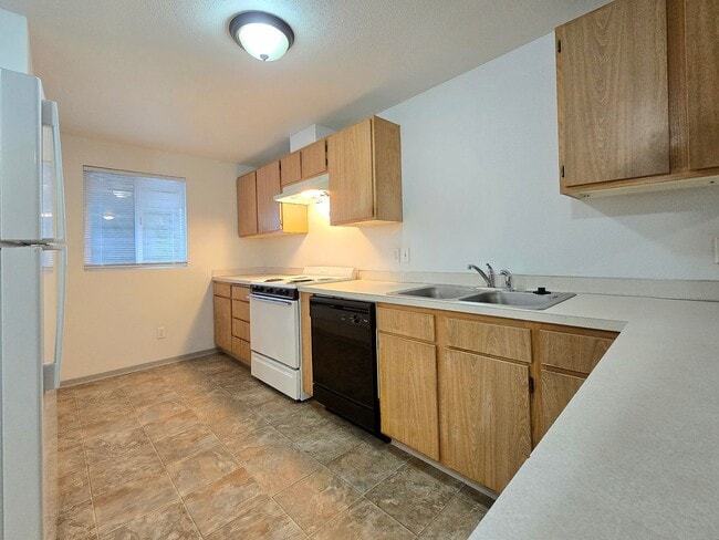 100th Street Apartments