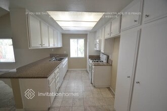 2414 S Woodlark Dr in Ontario, CA - Building Photo - Building Photo