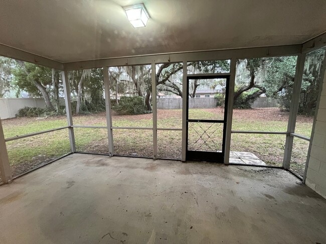 2352 Arbor Ct