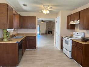 4616 Crockett Ave in Midland, TX - Building Photo - Building Photo