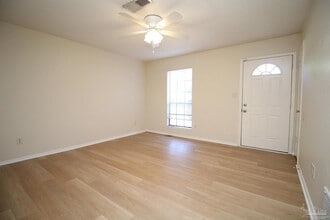 3231 Palmdale Ave in Pensacola, FL - Building Photo - Building Photo