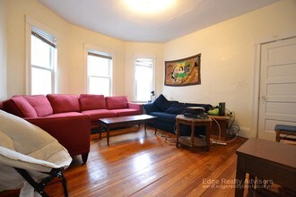 348 Faneuil St, Unit 2 in Boston, MA - Building Photo - Building Photo