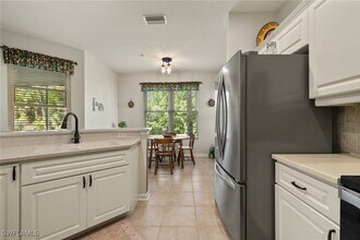 17486 Old Harmony Dr in Ft. Myers, FL - Building Photo - Building Photo