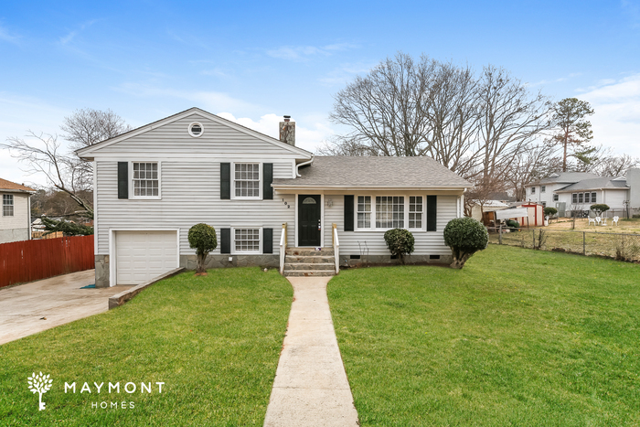 102 Stratford Rd in Greenville, SC - Building Photo
