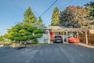 1916 Bridgeport Way W, Unit A in University Place, WA - Building Photo
