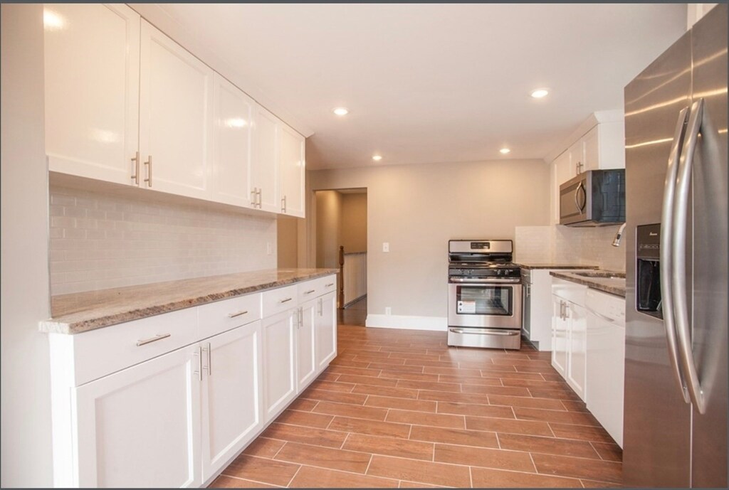 117 Addison St in Boston, MA - Building Photo