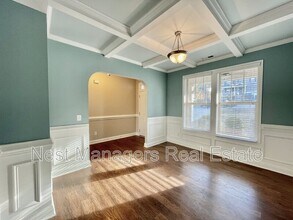 211 Executive Dr in Lillington, NC - Building Photo - Building Photo