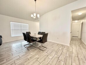 1079 Papaya Cir. in Davenport, FL - Foto de edificio - Building Photo
