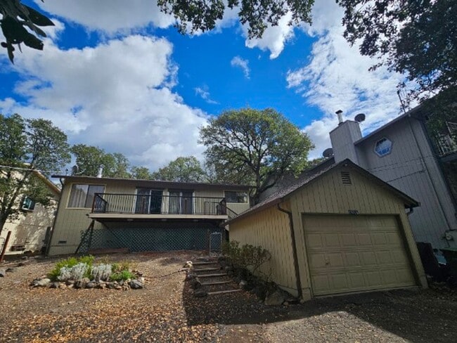 property at 19268 Deer Hill Rd