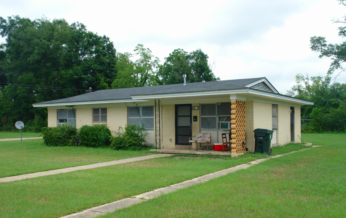 5062 Mary St in Milton, FL - Building Photo