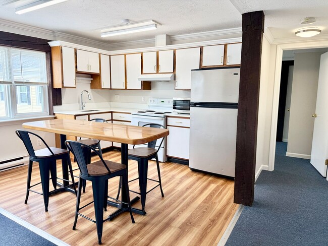 property at 809 Portland Rd