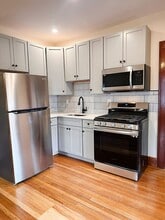 44 Drew St in Burlington, VT - Foto de edificio - Building Photo