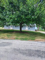 807 NW 6th St in Aledo, IL - Building Photo