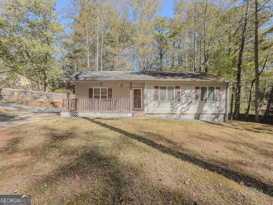 580 Pineland Cir in Mableton, GA - Building Photo