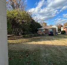 4428 16th St N in Arlington, VA - Foto de edificio - Building Photo