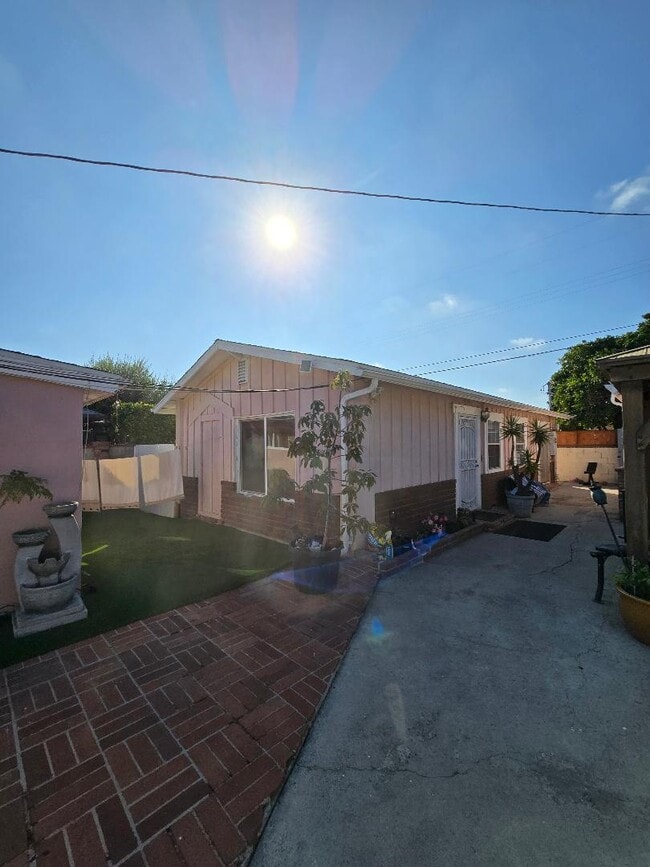 property at 12923 Rubens Ave