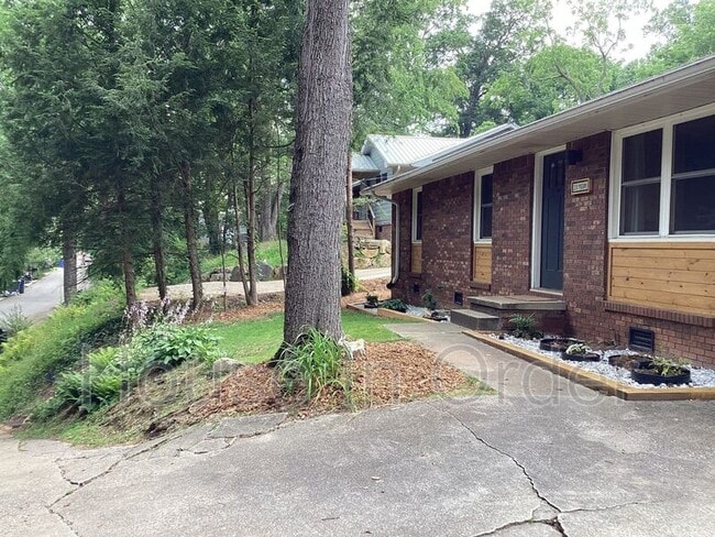 23 Moore Ave in Asheville, NC - Building Photo - Building Photo