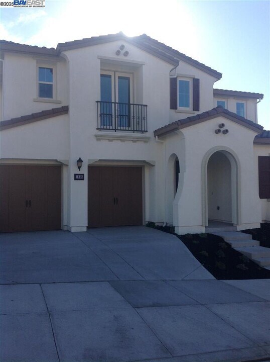 1838 N Terracina Dr in Dublin, CA - Building Photo