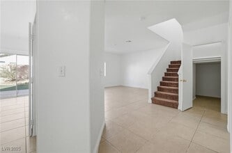 2832 King Michael Ave in North Las Vegas, NV - Building Photo - Building Photo