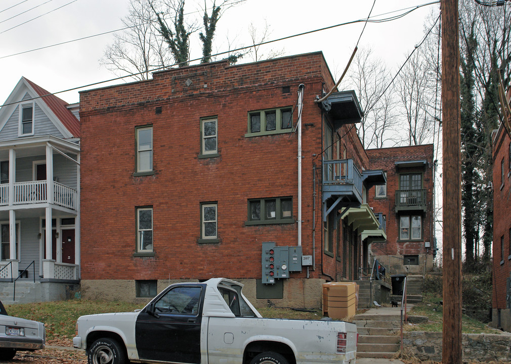 2817 Ashland Ave in Cincinnati, OH - Building Photo