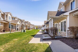 1108 NE 7th Ln in Ankeny, IA - Building Photo - Building Photo