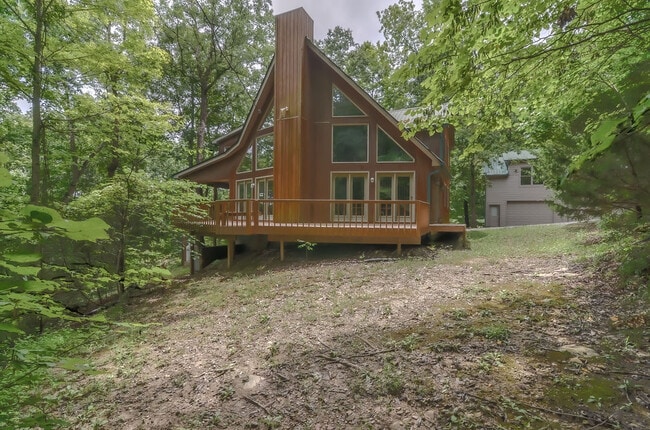 610 Hickory Point Dr in Monticello, KY - Building Photo - Building Photo