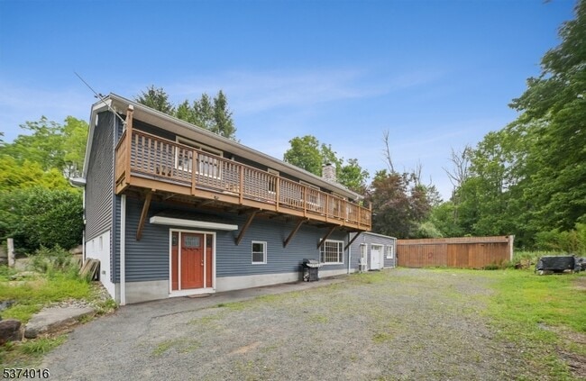 property at 2 Lyonsville Rd