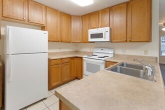 108 N Gray Ave in Panama City, FL - Building Photo - Building Photo