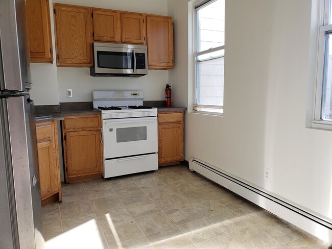 185 South St in Jersey City, NJ - Building Photo - Building Photo