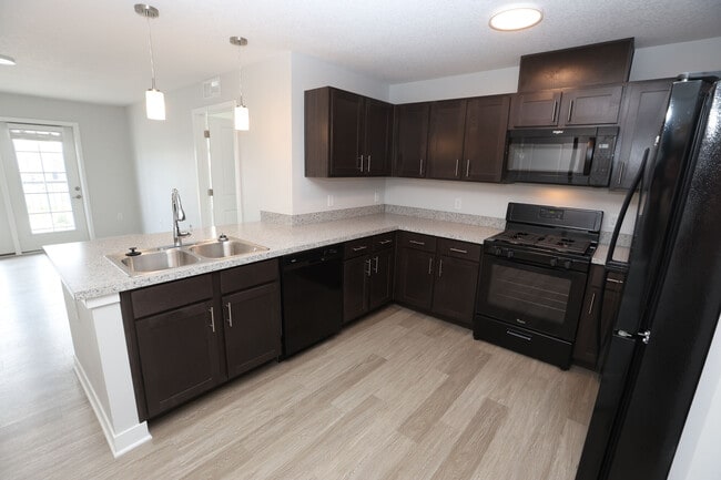 The Pointe on 88th in West Des Moines, IA - Foto de edificio - Building Photo