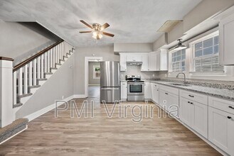 259 A View Ave in Norfolk, VA - Building Photo - Building Photo