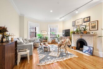 31 Upton St, Unit 3PH in Boston, MA - Building Photo - Building Photo