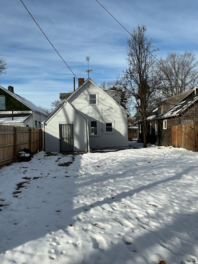 7805 Elton Ave in Cleveland, OH - Building Photo - Building Photo